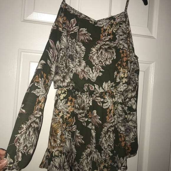 Romper - Picture 1 of 1